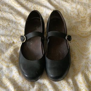 Black Dansko Size 37